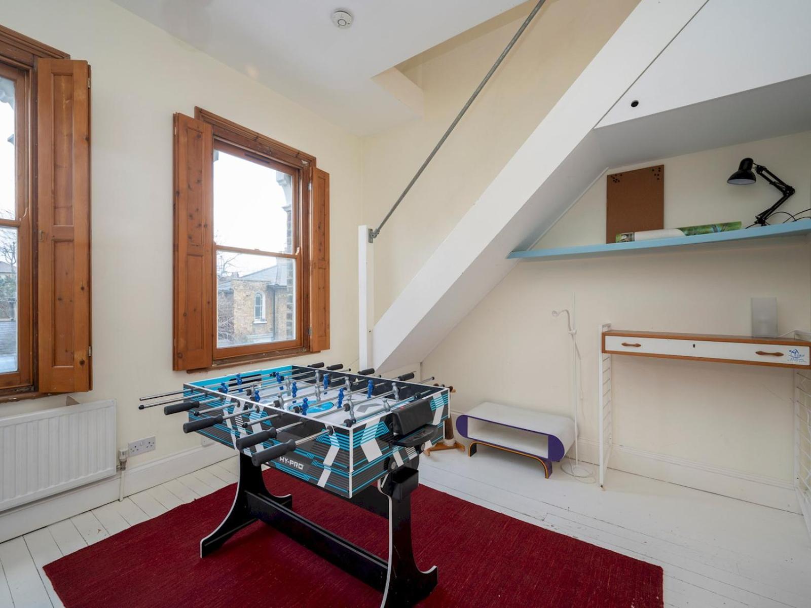 Casa vacanze Pass The Keys Airy 1850s Coach House With Private Balcony